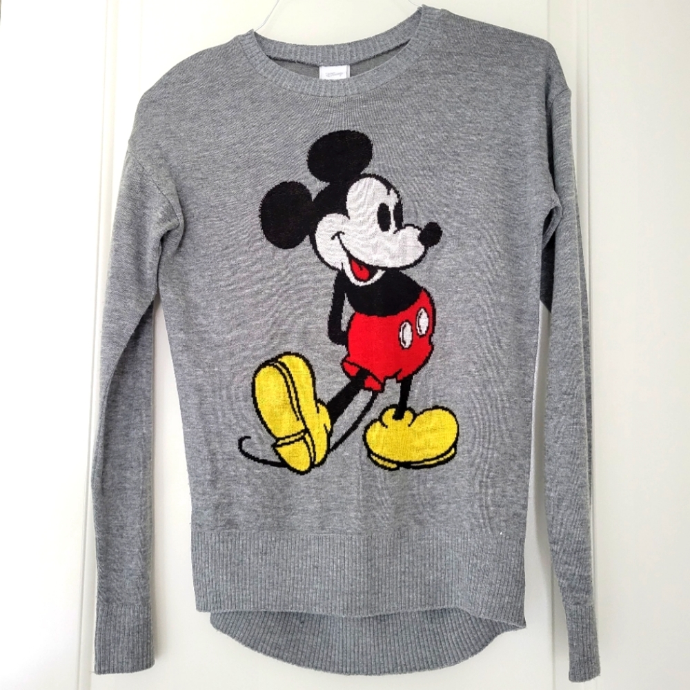 Mackey sweater